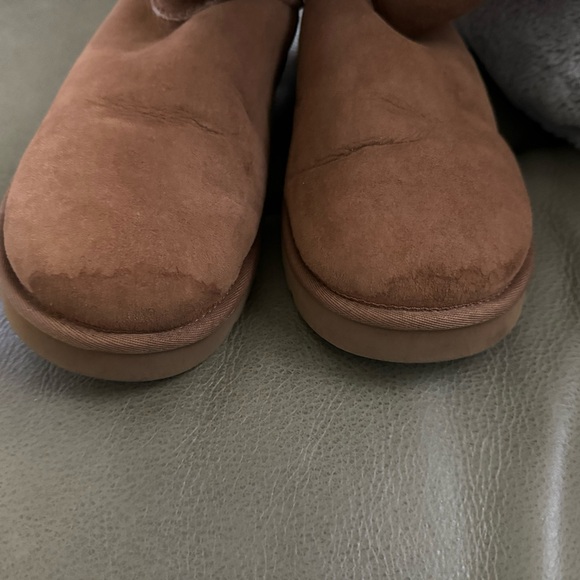 UGG BAILEY BUTTON TRIPLET II SHEEPSKIN BOOT - WOMEN Size 11 - Picture 8 of 8